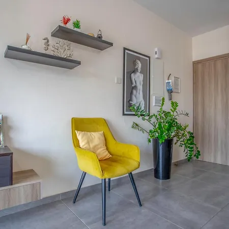 1-2Bd Beach Apartments Paphos Exterior photo